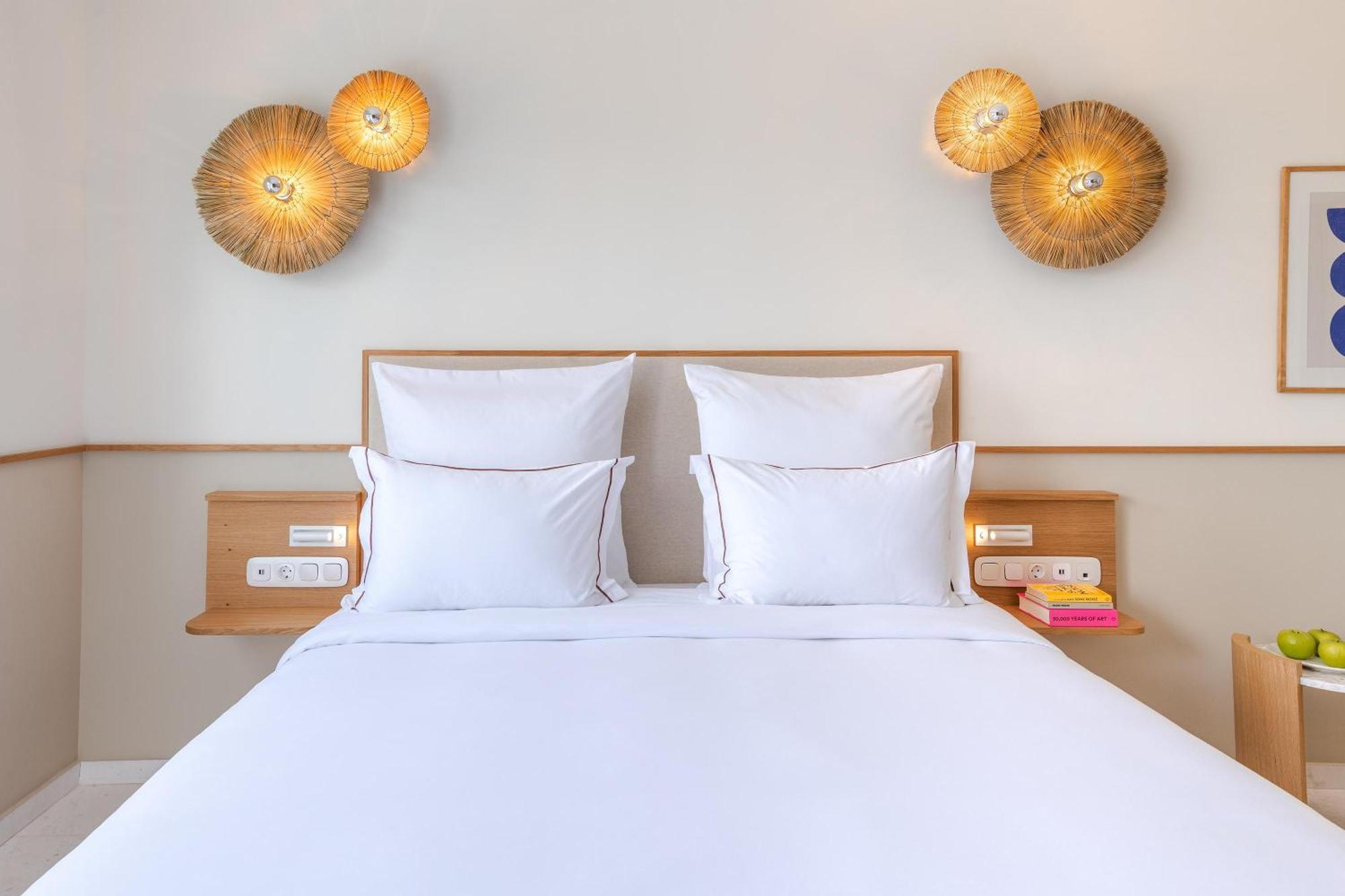 Brown Beach Chalkida Kosher Resort, A Member Of Brown Hotels エクステリア 写真