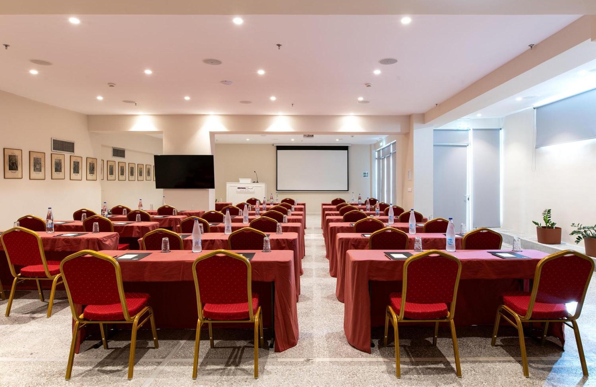 Brown Beach Chalkida Kosher Resort, A Member Of Brown Hotels エクステリア 写真